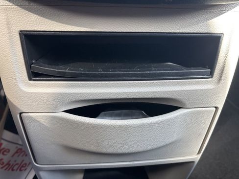 Used 2019 Dodge Grand Caravan SE image 24