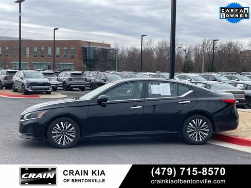 Used 2024 Nissan Altima 2.5 SV image 4