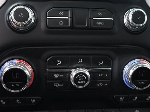 Used 2020 GMC Sierra 1500 SLT w/ SLT Premium Plus Package AWD/4WD image 10