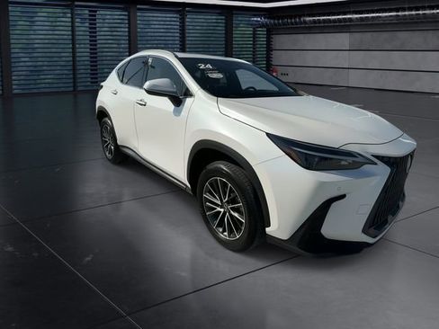 Certified 2024 Lexus NX 250 FWD image 2