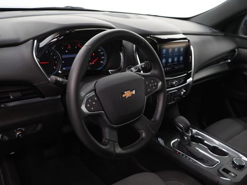 Used 2023 Chevrolet Traverse LT image 23