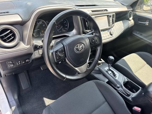 Used 2017 Toyota RAV4 XLE FWD image 20