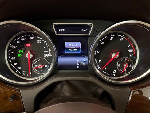 Used 2018 Mercedes-Benz GLS 450 4MATIC image 23