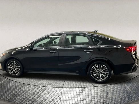 Used 2022 Kia Forte GT-Line w/ GT-Line Premium Package image 4