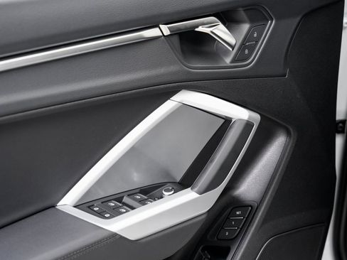 New 2025 Audi Q3 2.0T Premium image 8