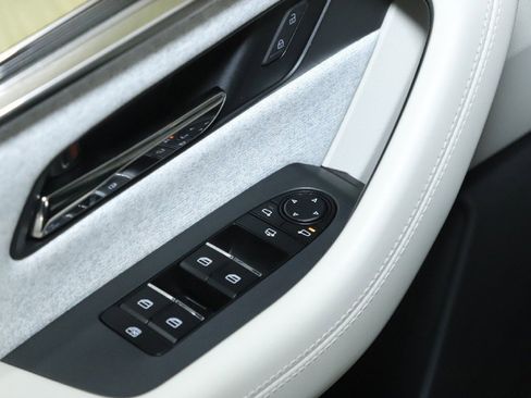 Certified 2025 MAZDA CX-90 3.3 Turbo S w/ Premium Plus image 18