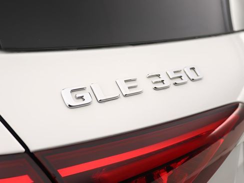 Used 2021 Mercedes-Benz GLE 350 4MATIC image 19