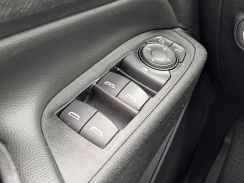 Used 2019 Chevrolet Equinox LT image 23