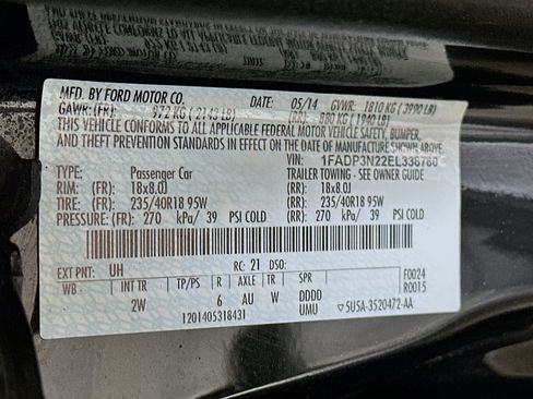 Used 2014 Ford Focus Titanium FWD image 12