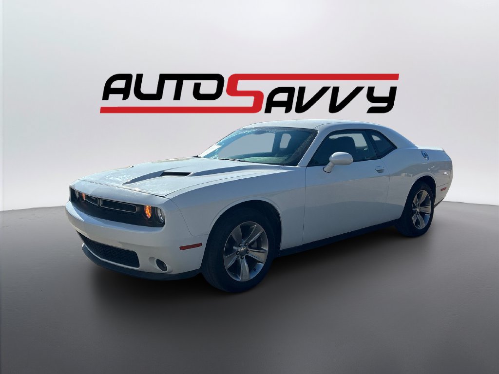 Used 2021 Dodge Challenger SXT w/ Driver Convenience Group RWD image 1