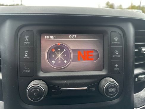 Used 2022 RAM 3500 Tradesman image 17