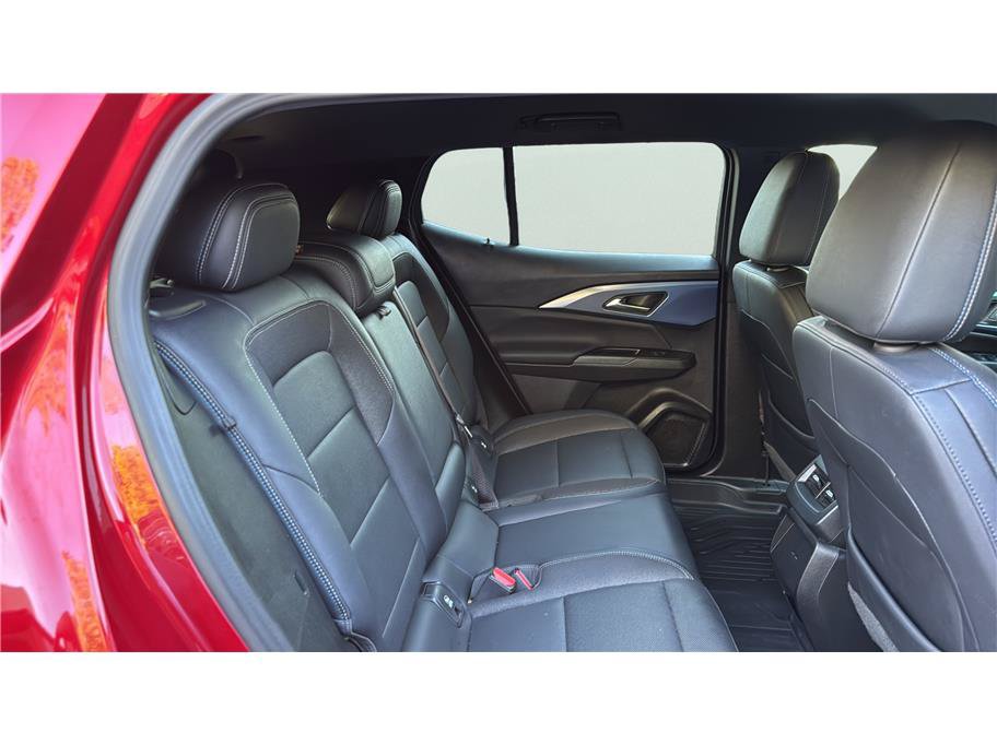 Used 2024 Chevrolet Equinox EV LT FWD image 20