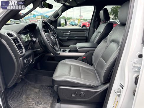 Used 2022 RAM 1500 Big Horn AWD/4WD image 12