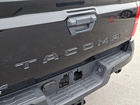 Used 2024 Toyota Tacoma SR5 image 33