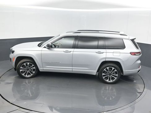 Used 2022 Jeep Grand Cherokee L Overland w/ Luxury Tech Group IV image 43