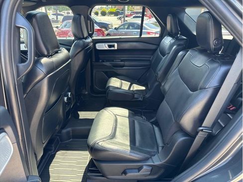 Used 2020 Ford Explorer ST w/ Premium Technology Package AWD/4WD image 17