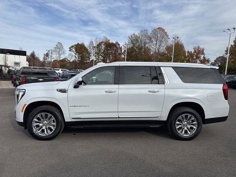 New 2026 GMC Yukon XL Denali image 2