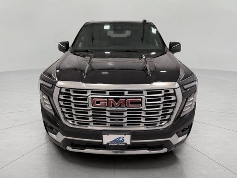 Used 2025 GMC Yukon XL Denali AWD/4WD image 13
