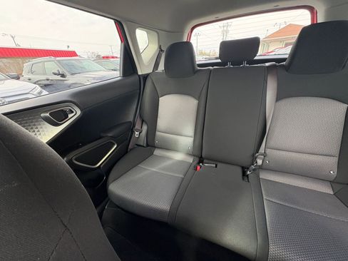 Used 2025 Kia Soul LX w/ LX Technology Package image 37
