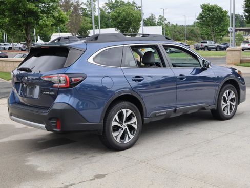 Used 2020 Subaru Outback Limited w/ Popular Package #2 AWD/4WD image 9
