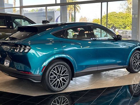 New 2026 Ford Mustang Mach-E Premium image 5