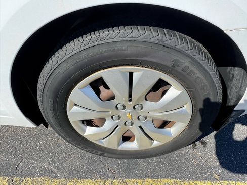 Used 2016 Chevrolet Cruze LS FWD image 33
