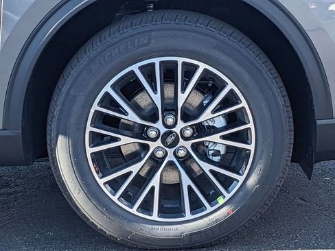 New 2026 Ford Escape SE w/ PHEV Premium Package FWD image 33