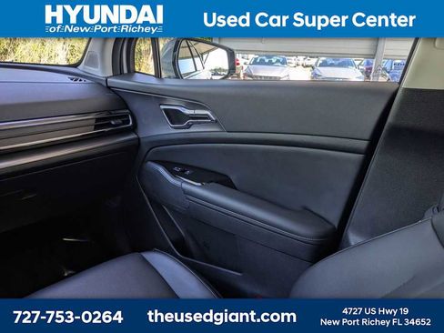 Used 2023 Kia Sportage SX image 21