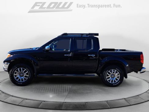 Used 2011 Nissan Frontier SL image 5