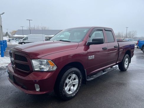Used 2017 RAM 1500 Express image 3
