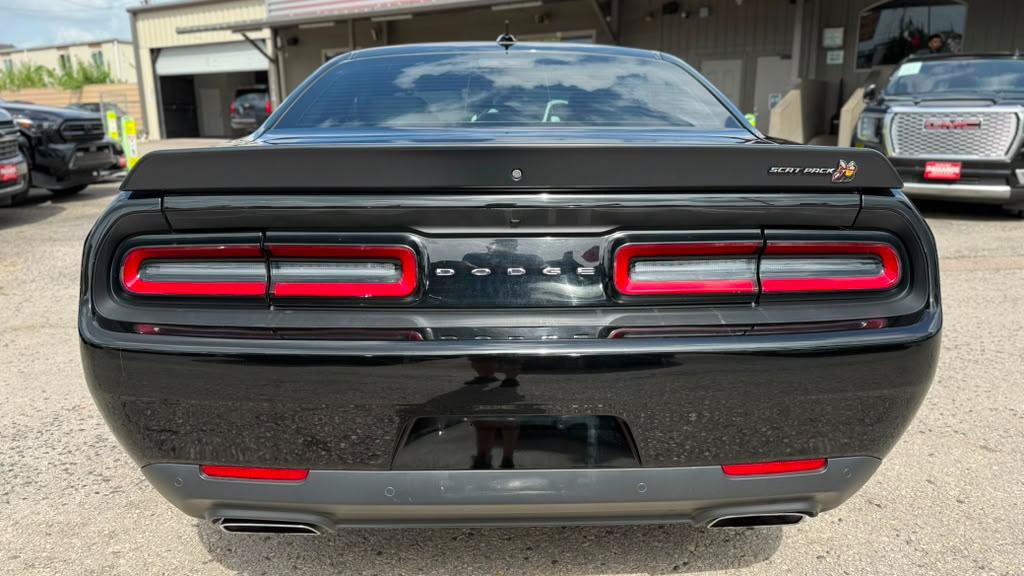 Used 2021 Dodge Challenger R/T Scat Pack RWD image 4