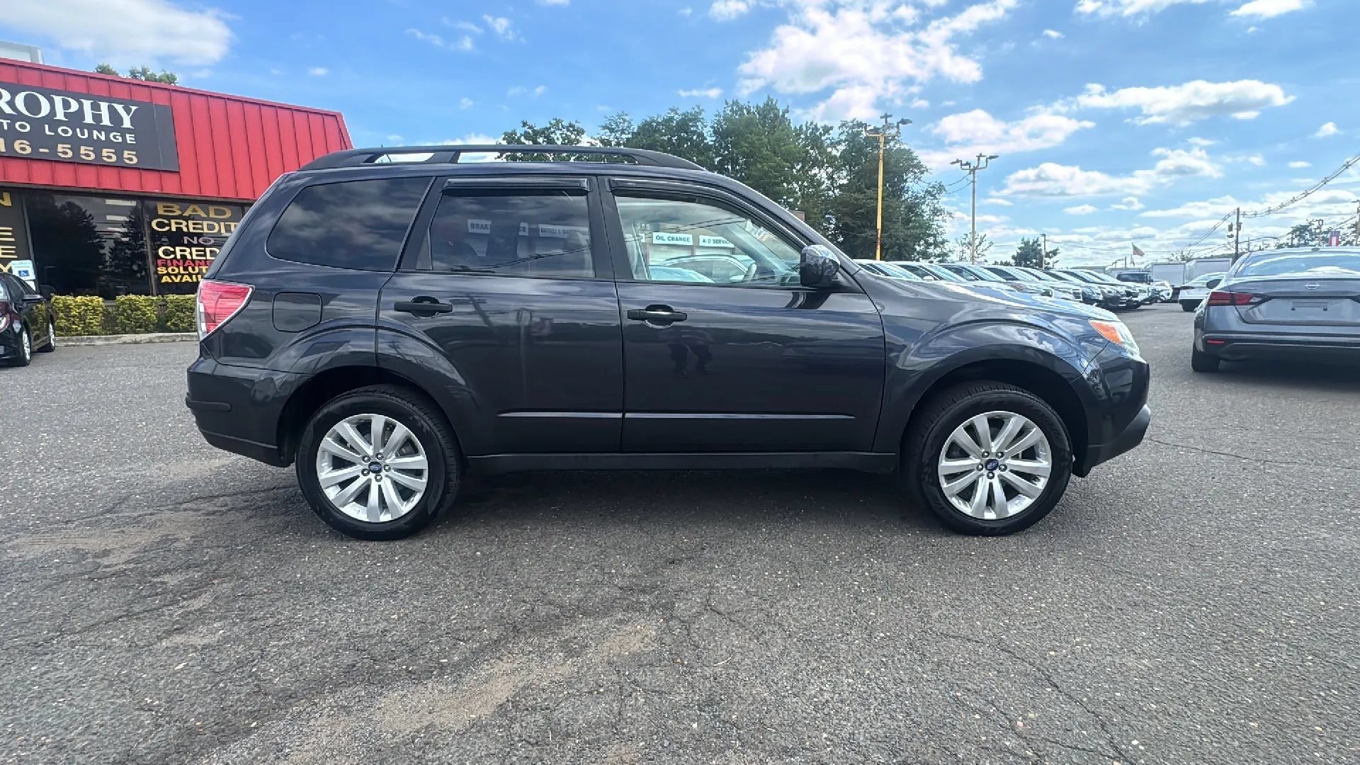 Used 2011 Subaru Forester 2.5X Premium w/ All-Weather Pkg AWD/4WD image 4