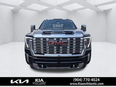 Used 2024 GMC Sierra 2500 Denali w/ Denali Reserve Package image 8