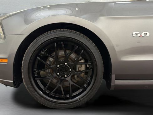 Used 2014 Ford Mustang GT image 35