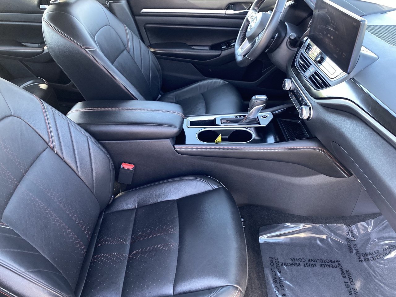 Certified 2024 Nissan Altima 2.5 SR w/ SR Premium Package FWD image 10