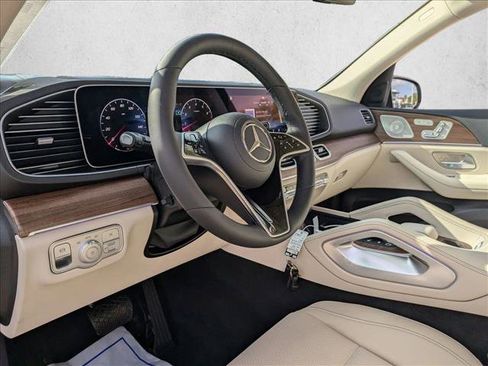 New 2026 Mercedes-Benz GLE 350 4MATIC image 3