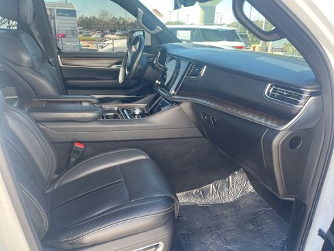 Used 2022 Jeep Grand Wagoneer Series I w/ Flexible Seating Group image 10