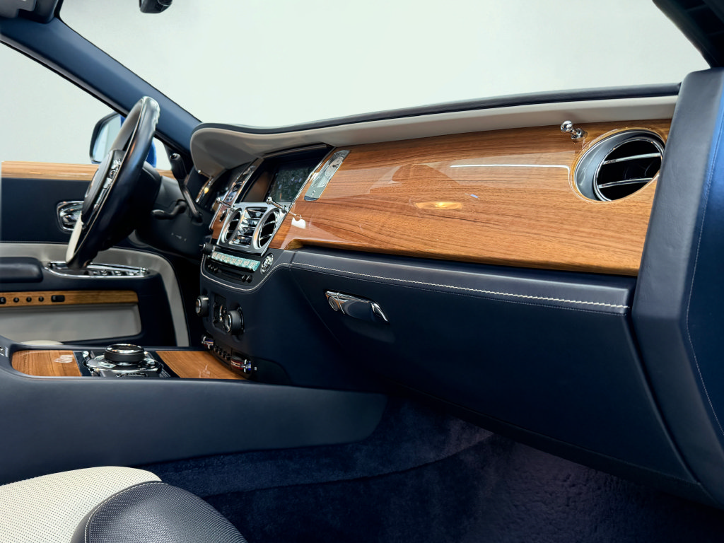 Used 2019 Rolls-Royce Ghost RWD image 41