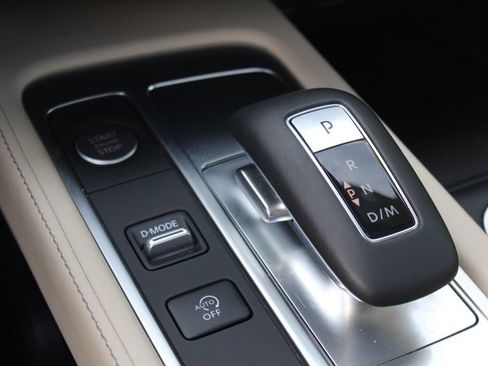 Certified 2025 INFINITI QX60 Luxe AWD/4WD image 22