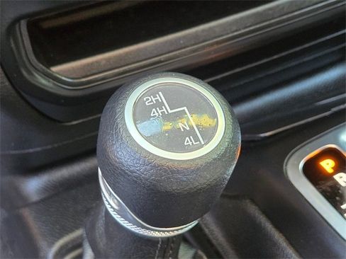 Used 2023 Jeep Wrangler Sport S image 33