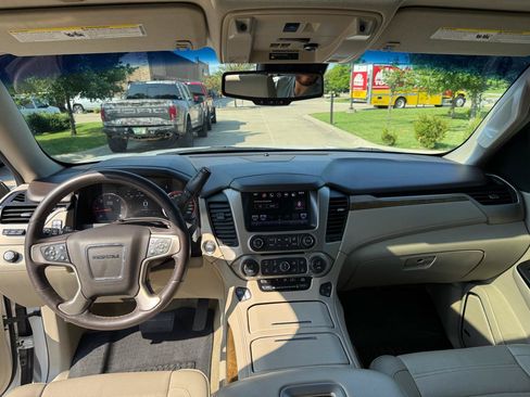 Used 2016 GMC Yukon Denali w/ Open Road Package AWD/4WD image 13