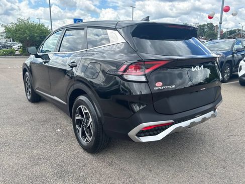 Used 2024 Kia Sportage LX AWD/4WD image 5