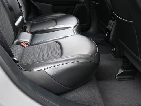 Used 2023 Jeep Compass Latitude AWD/4WD image 36