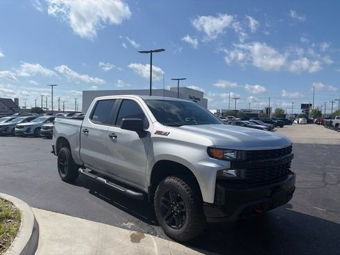 Used 2020 Chevrolet Silverado 1500 Custom Trail Boss AWD/4WD image 3