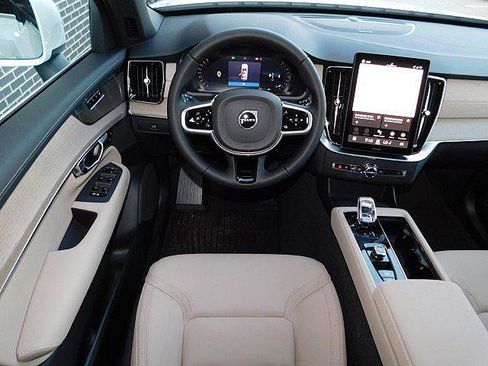 New 2026 Volvo XC90 B6 Plus w/ Protection Package Premier AWD/4WD image 5