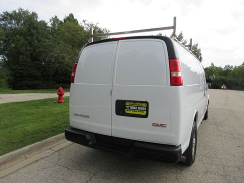 Used 2018 GMC Savana 2500 Extended w/ Driver Convenience Package RWD image 12