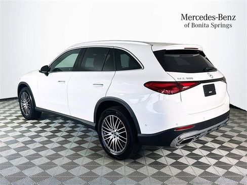 Certified 2025 Mercedes-Benz GLC 300 image 5