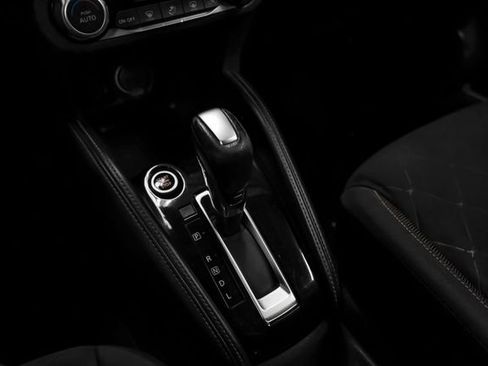 Used 2020 Nissan Kicks SR w/ Exterior Package FWD image 24