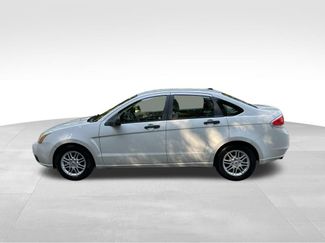Used 2009 Ford Focus SE FWD video 2
