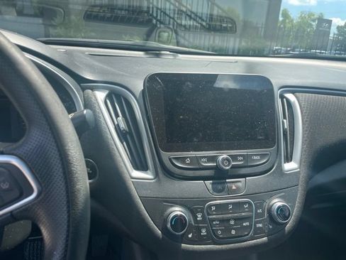 Used 2024 Chevrolet Malibu LT FWD image 23